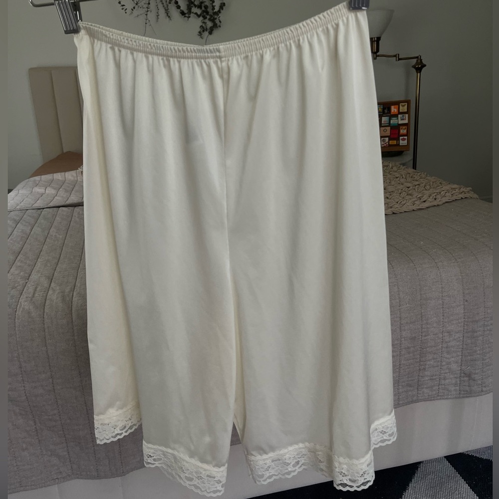 vintage lace biker shorts